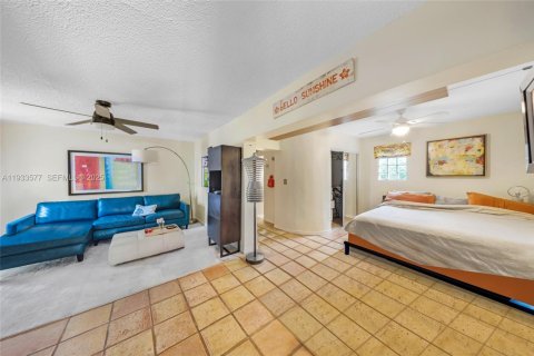 Casa en alquiler en Miami, Florida, 3 dormitorios, 151.24 m2 № 1992099 - foto 28