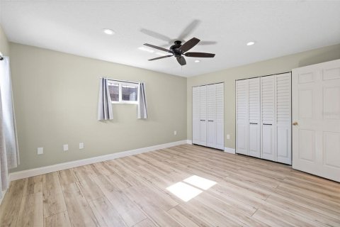 House in PORT ST. JOHN in Cocoa, Florida 4 bedrooms, 183.3 sq.m. № 1847381 - photo 11