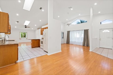 House in PORT ST. JOHN in Cocoa, Florida 4 bedrooms, 183.3 sq.m. № 1847381 - photo 27