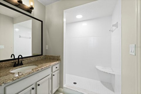 House in PORT ST. JOHN in Cocoa, Florida 4 bedrooms, 183.3 sq.m. № 1847381 - photo 13
