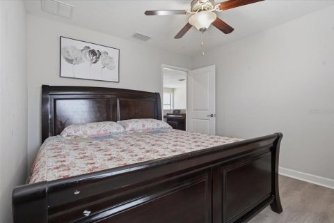 Casa en venta en Brandon, Florida, 4 dormitorios, 263.38 m2 № 2149659 - foto 29