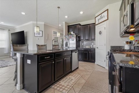 Casa en venta en Brandon, Florida, 4 dormitorios, 263.38 m2 № 2149659 - foto 11
