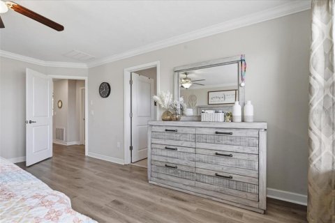 Casa en venta en Brandon, Florida, 4 dormitorios, 263.38 m2 № 2149659 - foto 20