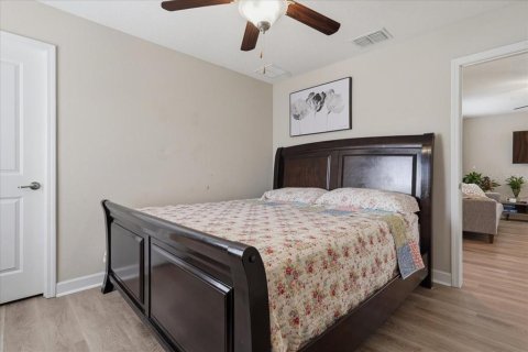 Casa en venta en Brandon, Florida, 4 dormitorios, 263.38 m2 № 2149659 - foto 28