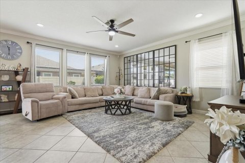 Casa en venta en Brandon, Florida, 4 dormitorios, 263.38 m2 № 2149659 - foto 4