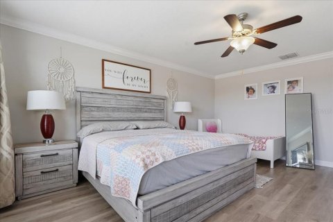 Casa en venta en Brandon, Florida, 4 dormitorios, 263.38 m2 № 2149659 - foto 18