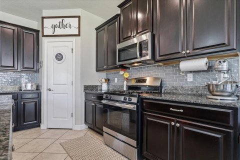 Casa en venta en Brandon, Florida, 4 dormitorios, 263.38 m2 № 2149659 - foto 10