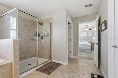 Casa en venta en Brandon, Florida, 4 dormitorios, 263.38 m2 № 2149659 - foto 26