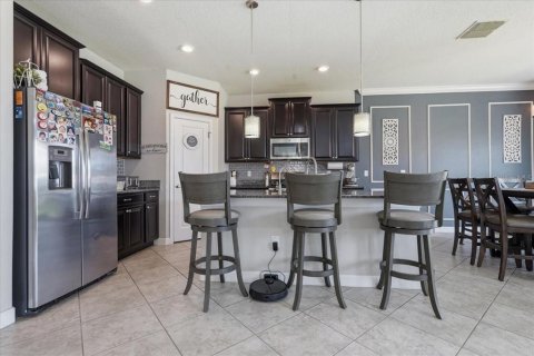 Casa en venta en Brandon, Florida, 4 dormitorios, 263.38 m2 № 2149659 - foto 7