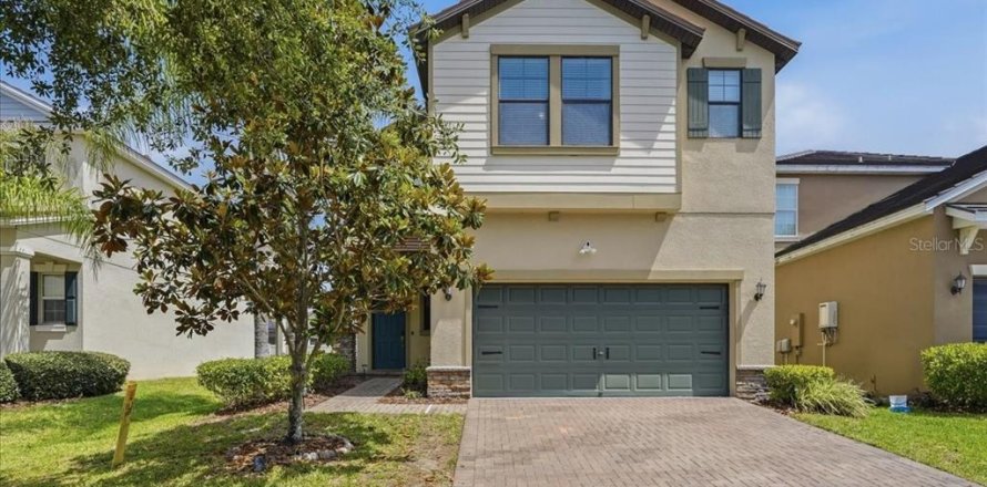 Casa en Brandon, Florida 4 dormitorios, 263.38 m2 № 2149659
