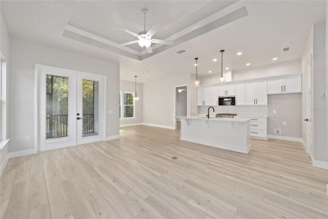 House in Newberry, Florida 3 bedrooms, 156.26 sq.m. № 1542839 - photo 2