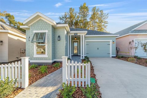 House in Newberry, Florida 3 bedrooms, 156.26 sq.m. № 1542839 - photo 1