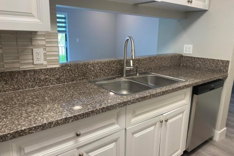 Copropriété à louer à Coral Springs, Floride: 3 chambres, 102.19 m2 № 2407294 - photo 5