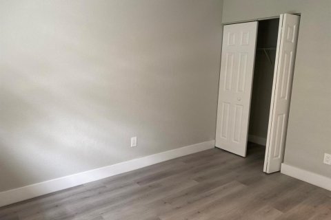 Copropriété à louer à Coral Springs, Floride: 3 chambres, 102.19 m2 № 2407294 - photo 26