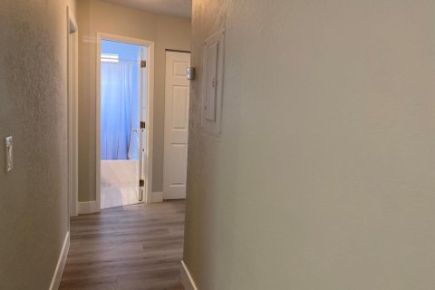 Copropriété à louer à Coral Springs, Floride: 3 chambres, 102.19 m2 № 2407294 - photo 14