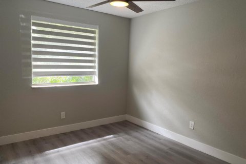 Copropriété à louer à Coral Springs, Floride: 3 chambres, 102.19 m2 № 2407294 - photo 25