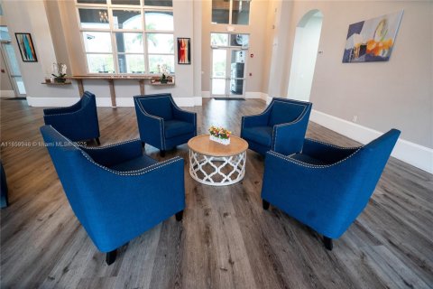 Touwnhouse à vendre à Cutler Bay, Floride: 3 chambres, 141.49 m2 № 1958409 - photo 20