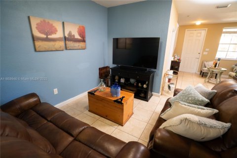 Touwnhouse à vendre à Cutler Bay, Floride: 3 chambres, 141.49 m2 № 1958409 - photo 5