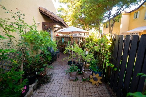 Touwnhouse à vendre à Cutler Bay, Floride: 3 chambres, 141.49 m2 № 1958409 - photo 16