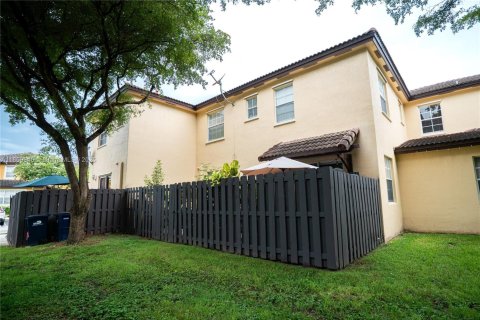 Touwnhouse à vendre à Cutler Bay, Floride: 3 chambres, 141.49 m2 № 1958409 - photo 17