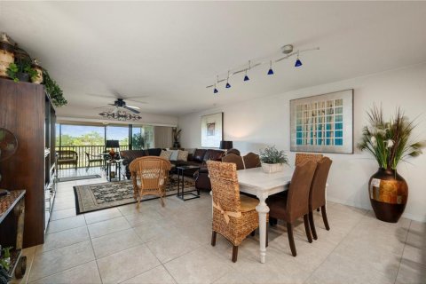 Condo in Punta Gorda, Florida, 2 bedrooms № 2114071 - photo 13