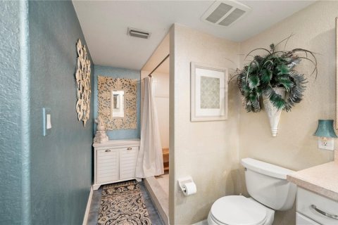 Condo in Punta Gorda, Florida, 2 bedrooms № 2114071 - photo 30