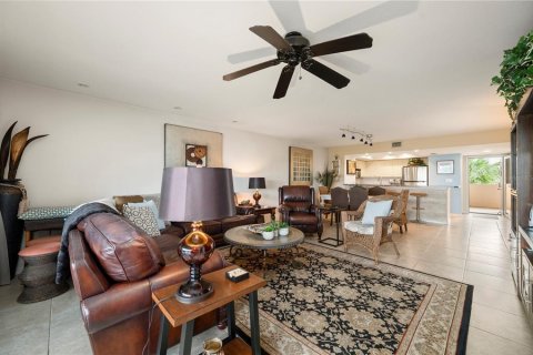 Condo in Punta Gorda, Florida, 2 bedrooms № 2114071 - photo 16