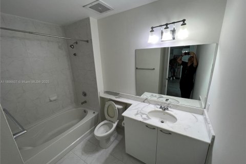 Снять в аренду кондоминиум в Майами, Флорида 1 спальня, 58.06м2, № 1951132 - фото 5