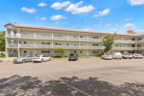Copropriété à vendre à Clearwater, Floride: 2 chambres, 130.06 m2 № 1564410 - photo 2