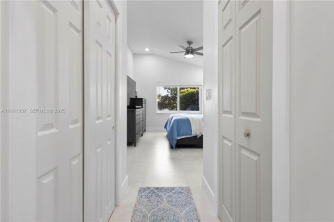 Villa ou maison à louer à Miami Gardens, Floride: 3 chambres, 157.19 m2 № 1990045 - photo 24