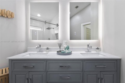 Villa ou maison à louer à Miami Gardens, Floride: 3 chambres, 157.19 m2 № 1990045 - photo 23