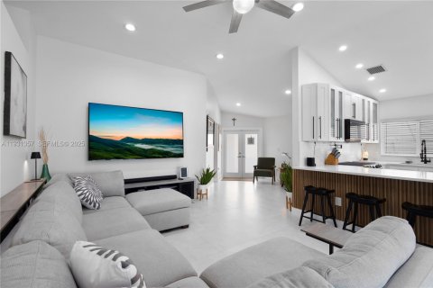 Villa ou maison à louer à Miami Gardens, Floride: 3 chambres, 157.19 m2 № 1990045 - photo 8