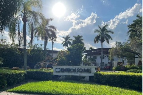 Condo à Miami, Floride, 1 chambre  № 2041832