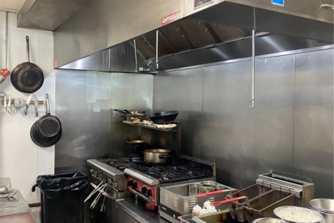 Immobilier commercial à vendre à Miami, Floride № 1959284 - photo 13