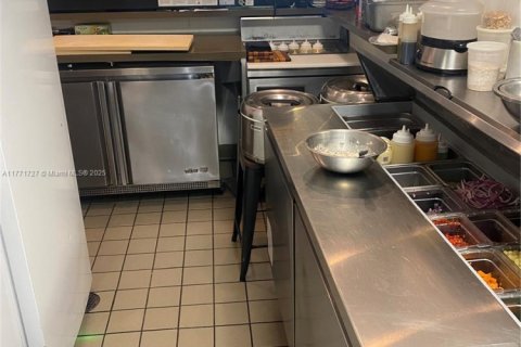 Immobilier commercial à vendre à Miami, Floride № 1959284 - photo 14