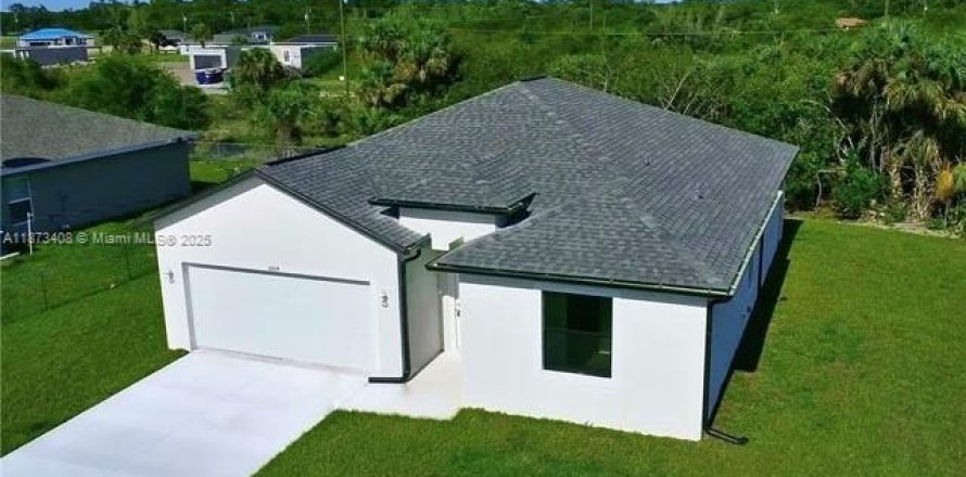 Дом в Лабель, Флорида 3 спальни, 142.14м2 № 1898187