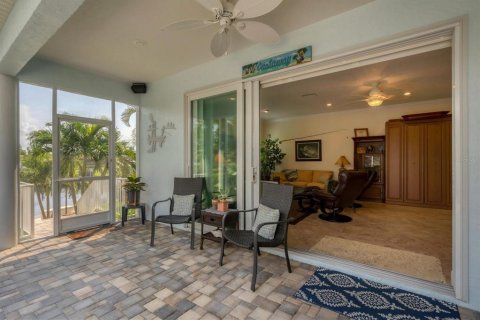 Villa ou maison à vendre à Placida, Floride: 4 chambres, 263.56 m2 № 1317064 - photo 27