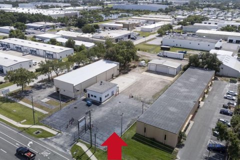 Propiedad comercial en venta en Largo, Florida, 273.13 m2 № 2228195 - foto 3