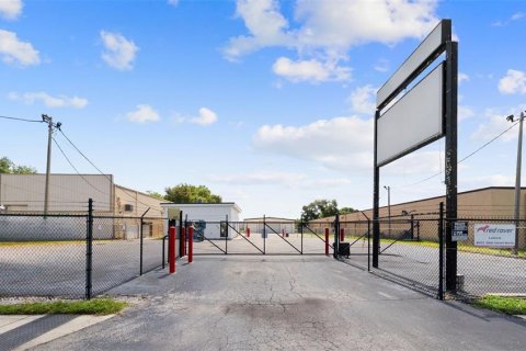 Propiedad comercial en venta en Largo, Florida, 273.13 m2 № 2228195 - foto 7