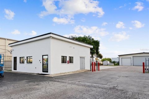 Propiedad comercial en venta en Largo, Florida, 273.13 m2 № 2228195 - foto 6