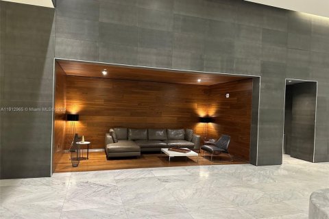Condominio en alquiler en Miami, Florida, 1 dormitorio, 81.66 m2 № 1969265 - foto 4