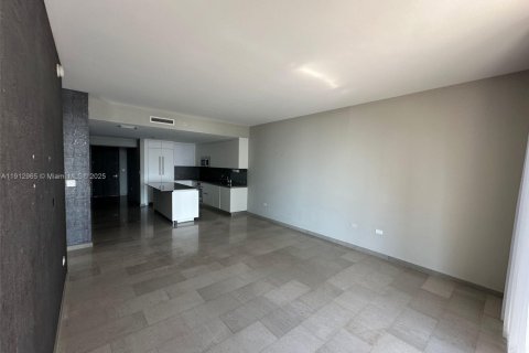 Condominio en alquiler en Miami, Florida, 1 dormitorio, 81.66 m2 № 1969265 - foto 11