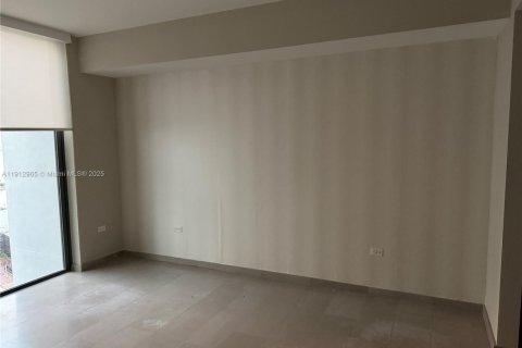 Condominio en alquiler en Miami, Florida, 1 dormitorio, 81.66 m2 № 1969265 - foto 9