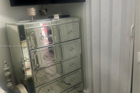 Купить виллу или дом в Майами, Флорида 3 спальни, 99.96м2, № 1953394 - фото 11