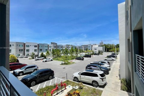 Condo in Miami, Florida, 2 bedrooms  № 1872709 - photo 19