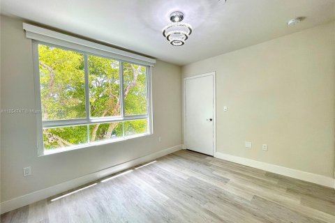 Condo in Miami, Florida, 2 bedrooms  № 1872709 - photo 10