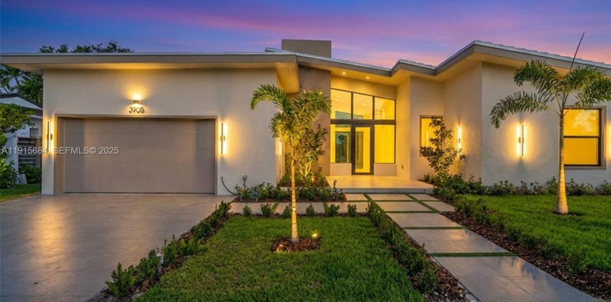 House in Coral Gables, Florida 4 bedrooms № 1988978