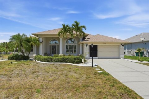 Casa en venta en Port Charlotte, Florida, 3 dormitorios, 185.15 m2 № 2110634 - foto 9
