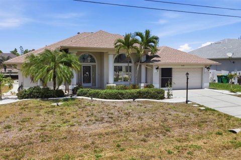 Casa en venta en Port Charlotte, Florida, 3 dormitorios, 185.15 m2 № 2110634 - foto 3