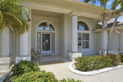 Casa en venta en Port Charlotte, Florida, 3 dormitorios, 185.15 m2 № 2110634 - foto 10